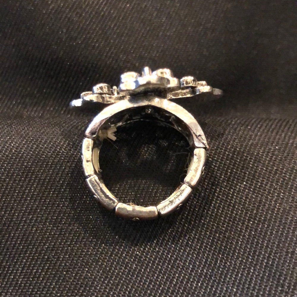 Cross Ring - Picture 2 of 2